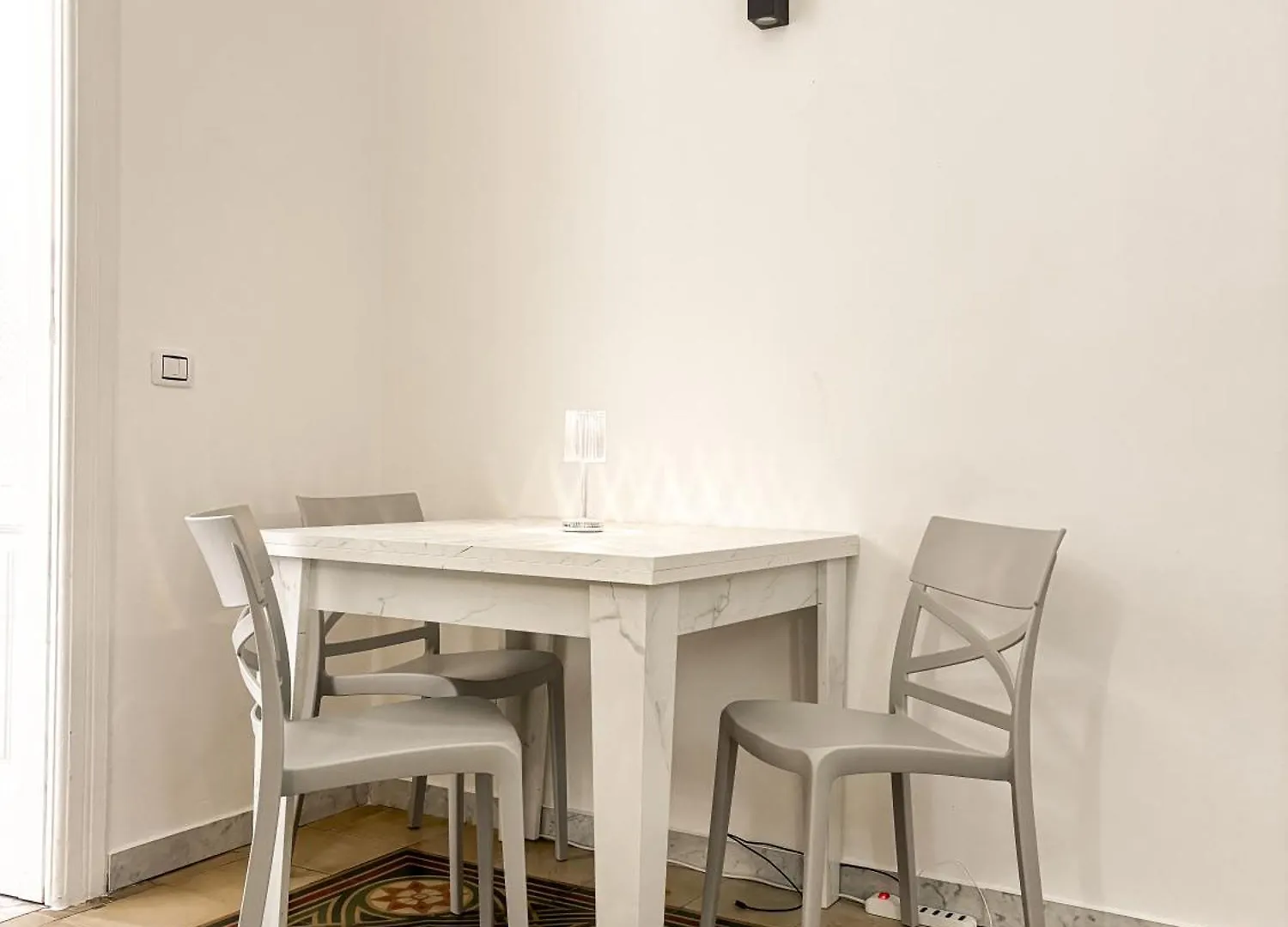 Apartment Appartamento Ammobiliato Zona Centrale Bari