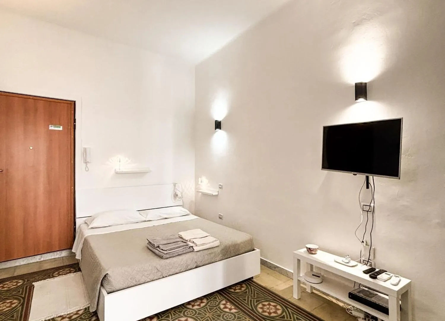 Apartment Appartamento Ammobiliato Zona Centrale Bari